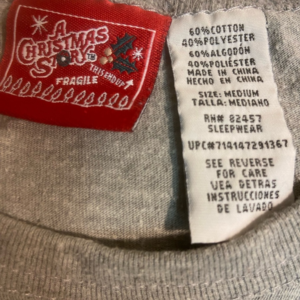 A Christmas Story Pajamas Set - Picture 5 of 6